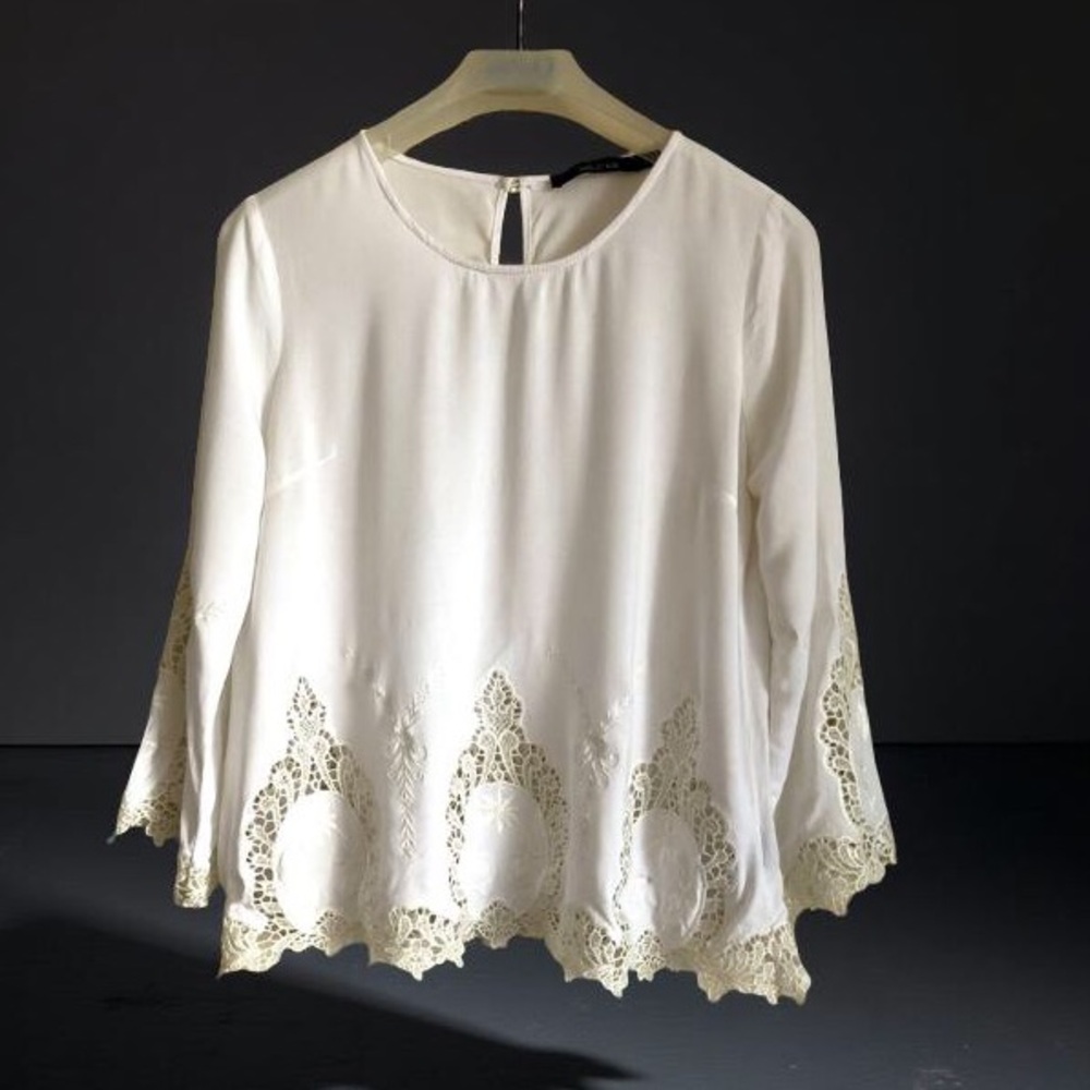 Ark & Co White Boho Peasant Blouse With Embroidery and Lace Size M